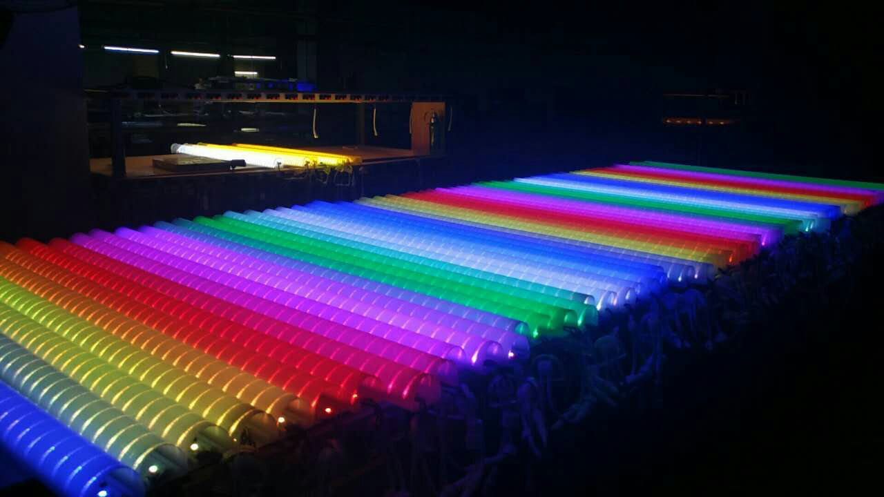 LED護(hù)欄管，讓城市的夜晚變得絢麗多彩(圖1)